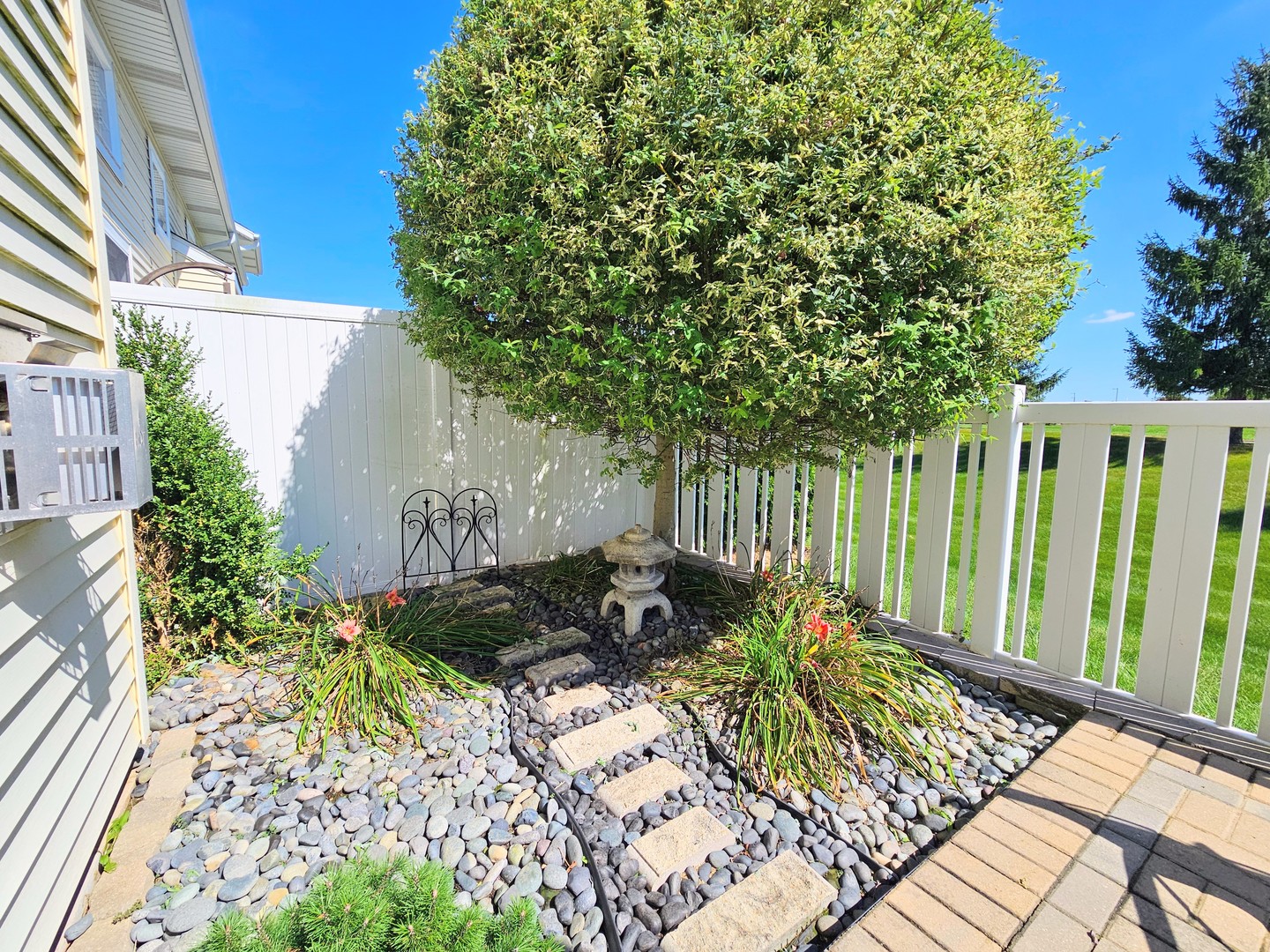 3402 N Bell School Road Property Photo 38