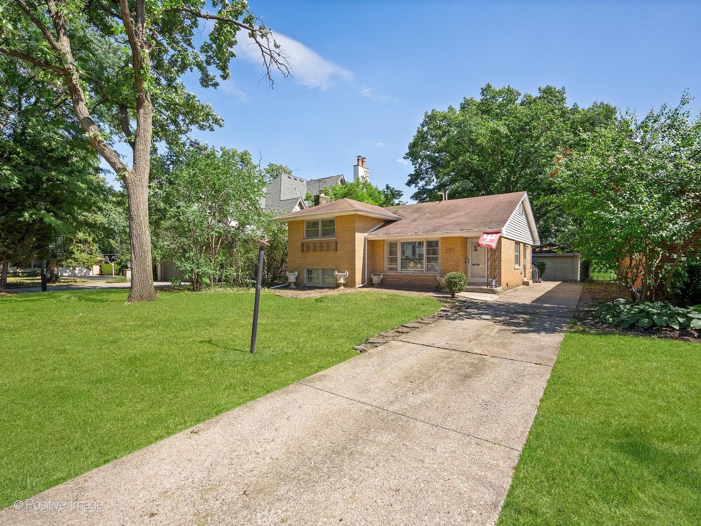 21 N Quincy Street Property Photo 1