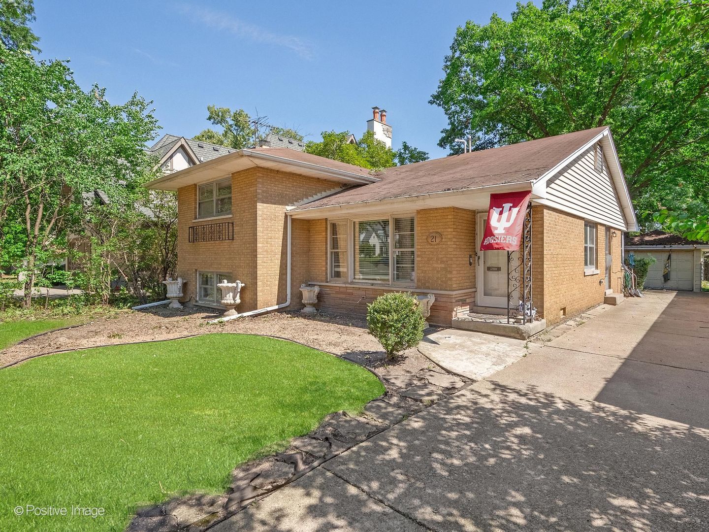 21 N Quincy Street Property Photo 6