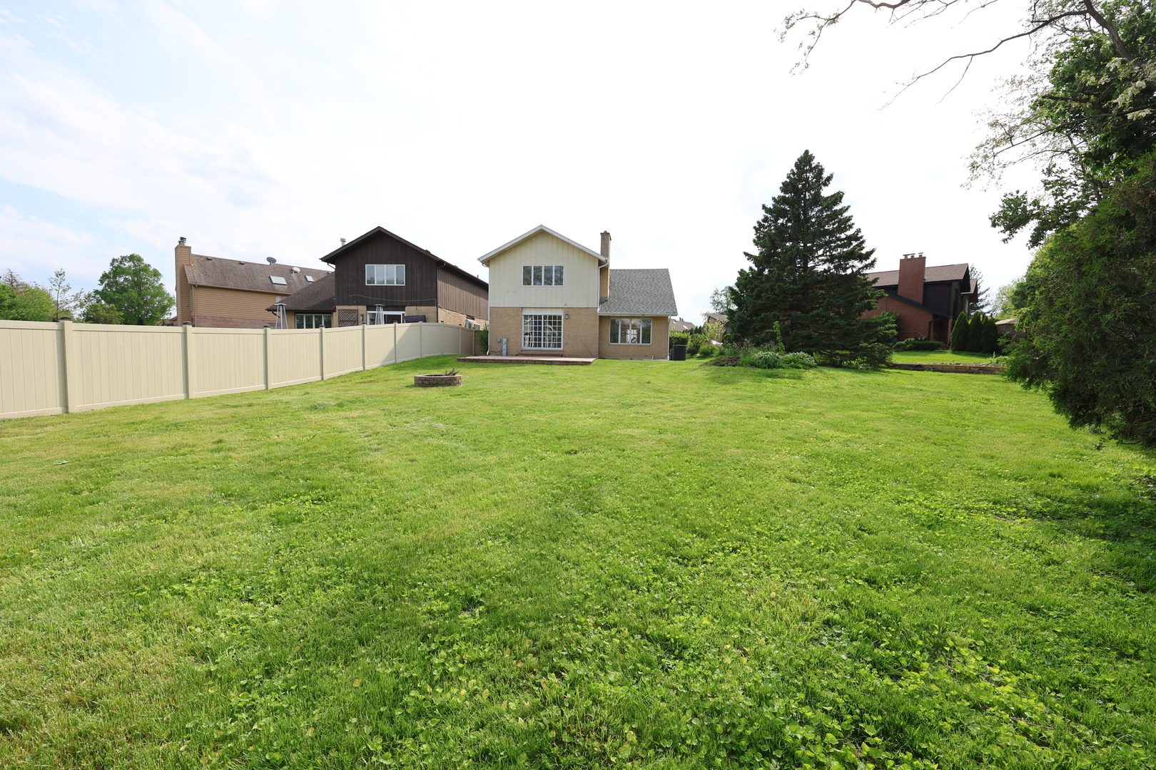 8315 Helen Court Property Photo 8
