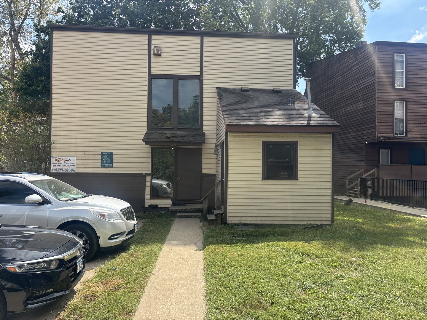 707 W Elm Street Property Photo 1