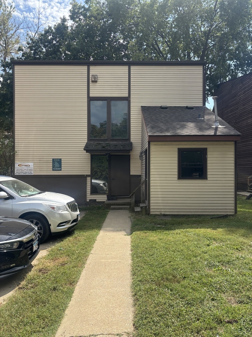 707 W Elm Street Property Photo 5