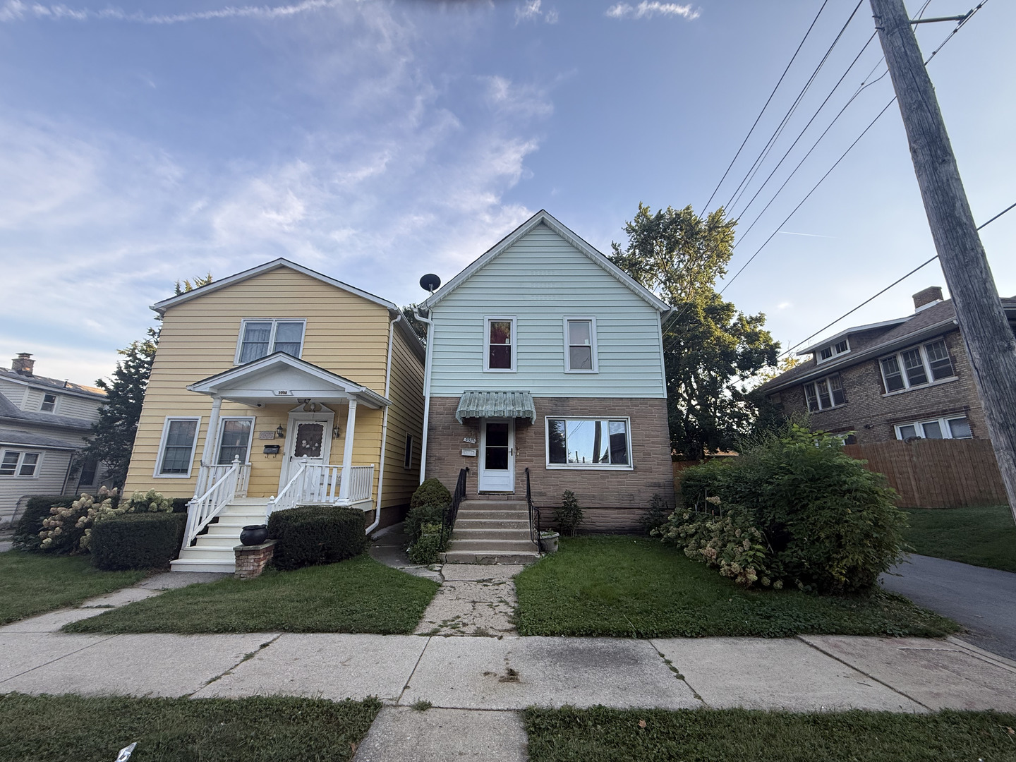 2527 Oak Street Property Photo 2