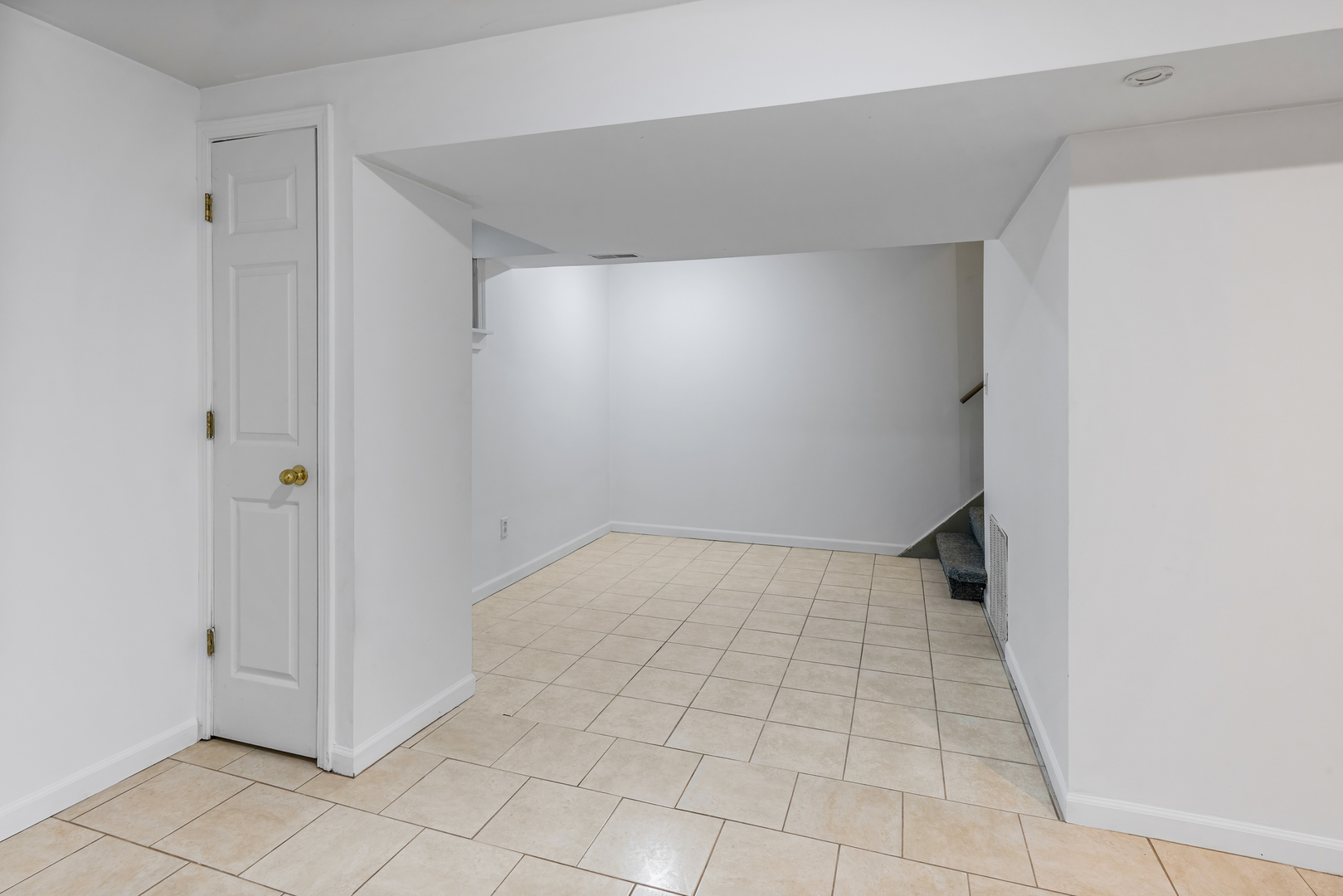 103 Rockford Avenue A Property Photo 15