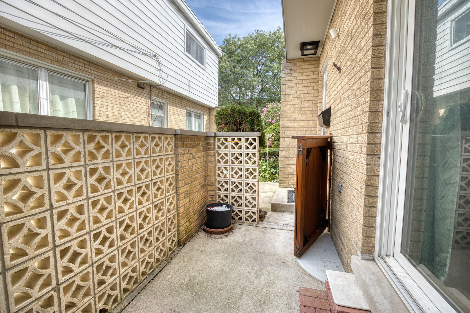 103 Rockford Avenue A Property Photo 23