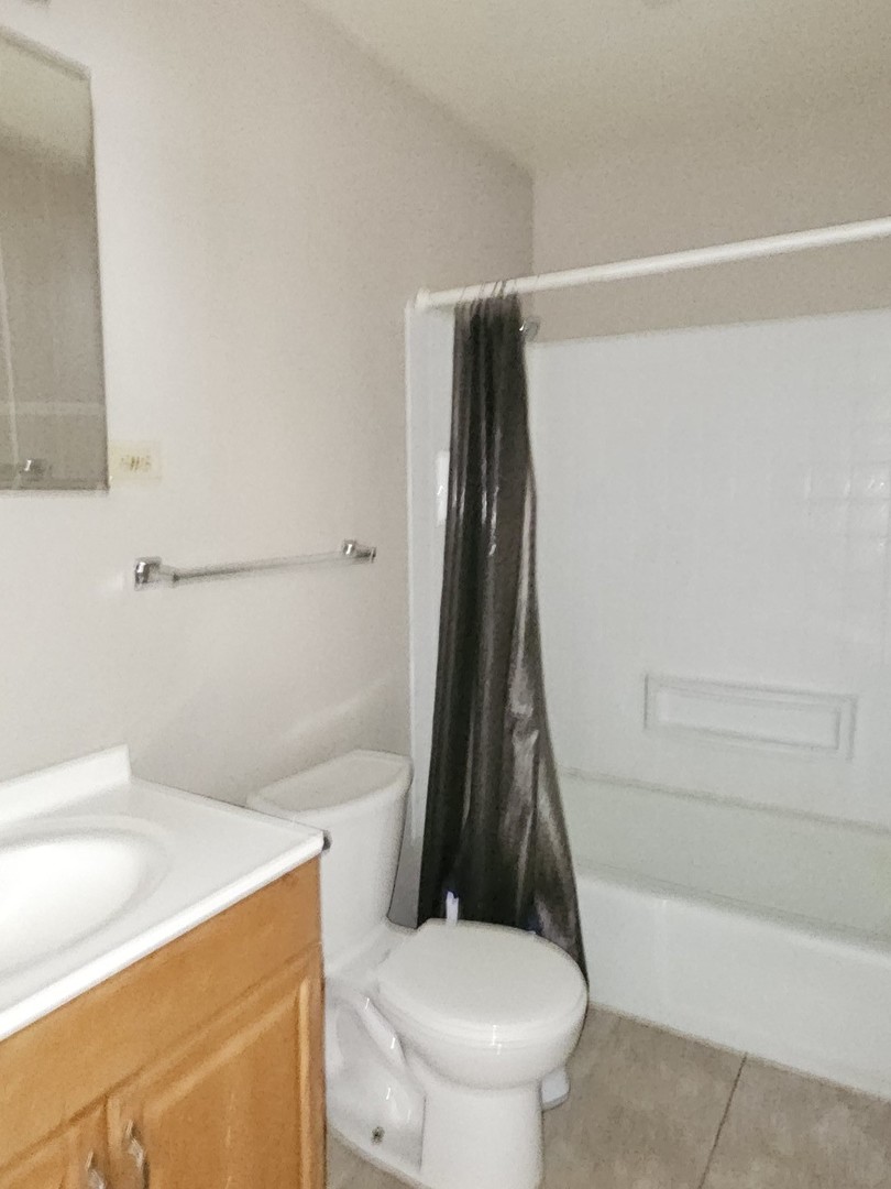 1450 Getzelman Drive 2e Property Photo 4