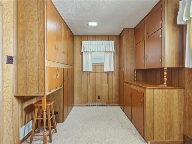 405 E 3rd Street Property Photo 12