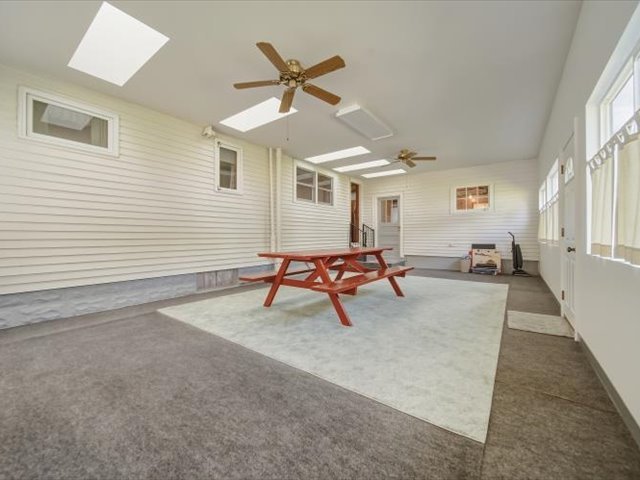 405 E 3rd Street Property Photo 15