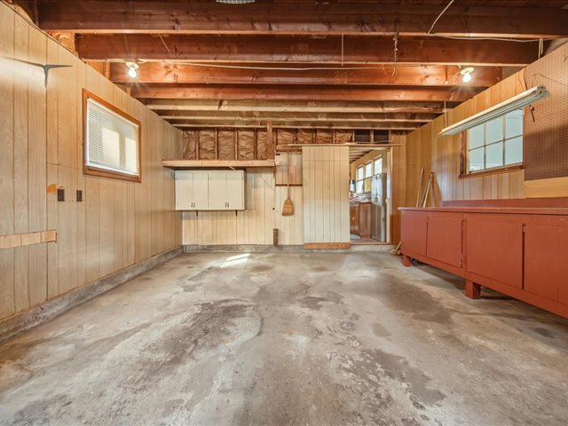 405 E 3rd Street Property Photo 21