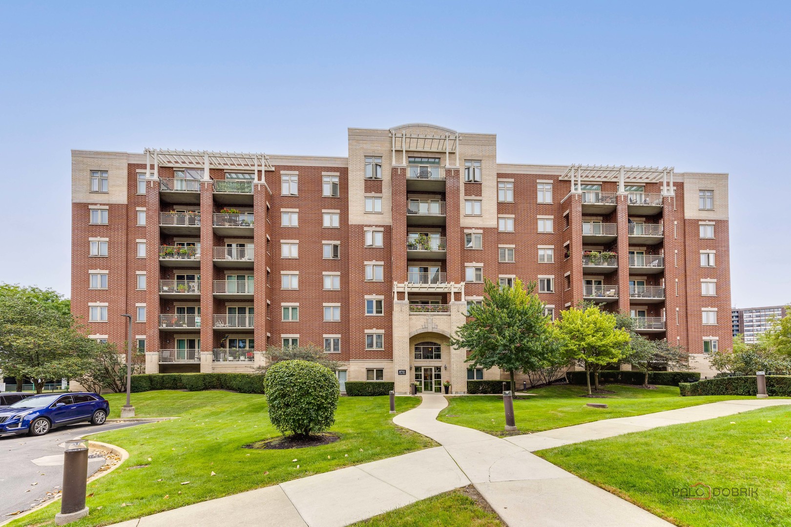 8711 W Bryn Mawr Avenue 609 Property Photo 1