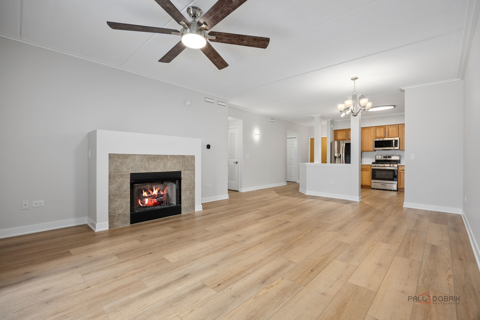 8711 W Bryn Mawr Avenue 609 Property Photo 7