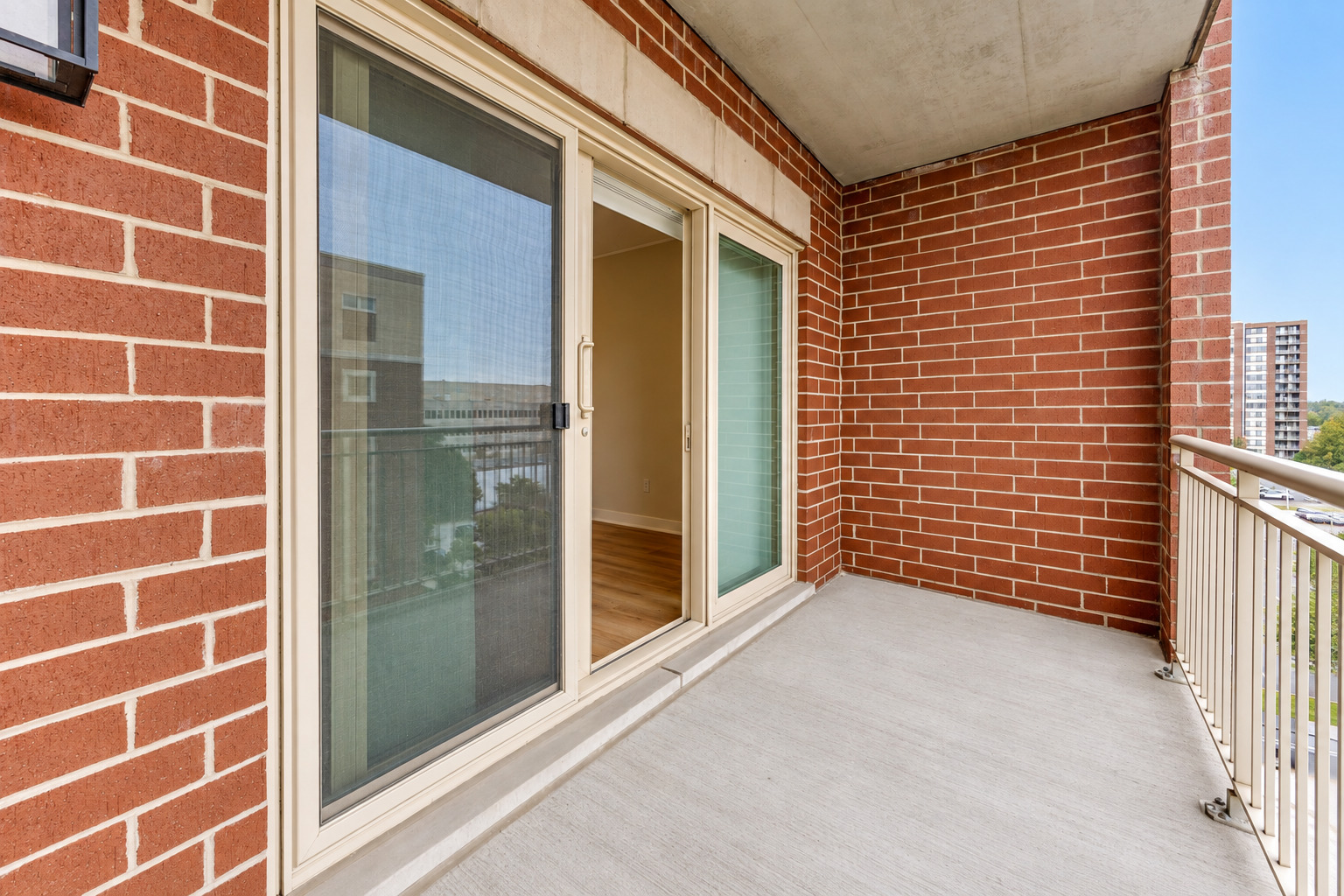 8711 W Bryn Mawr Avenue 609 Property Photo 21