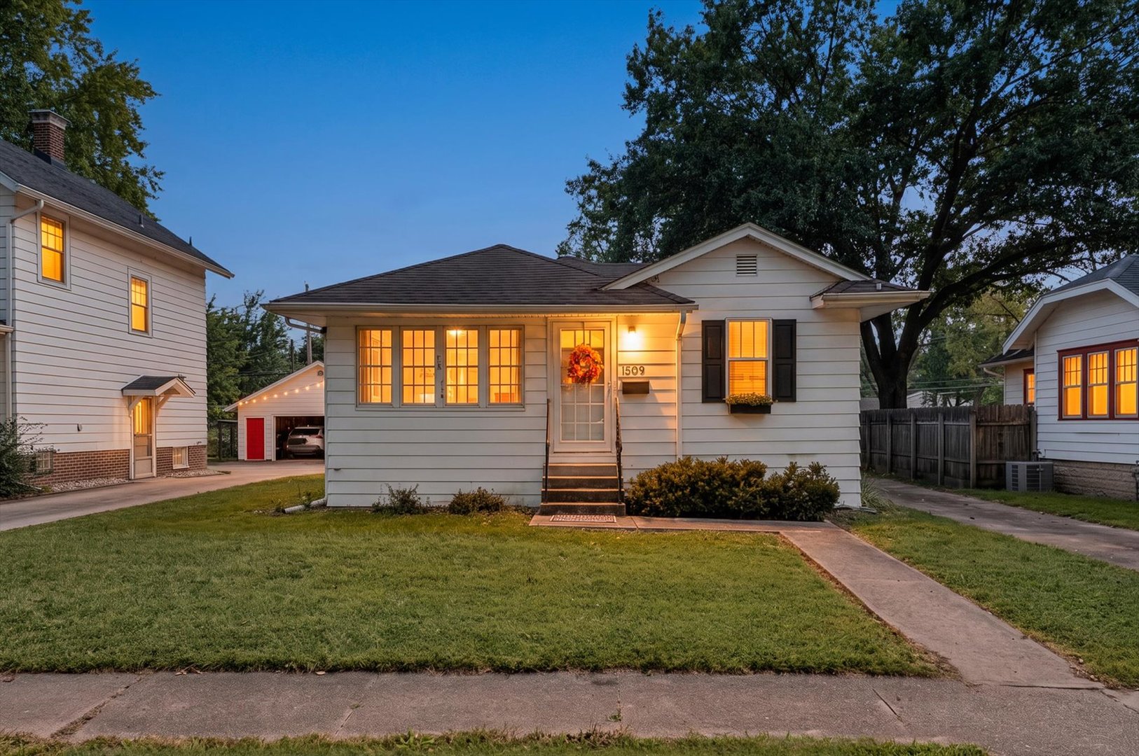 1509 W Clark Street Property Photo 1
