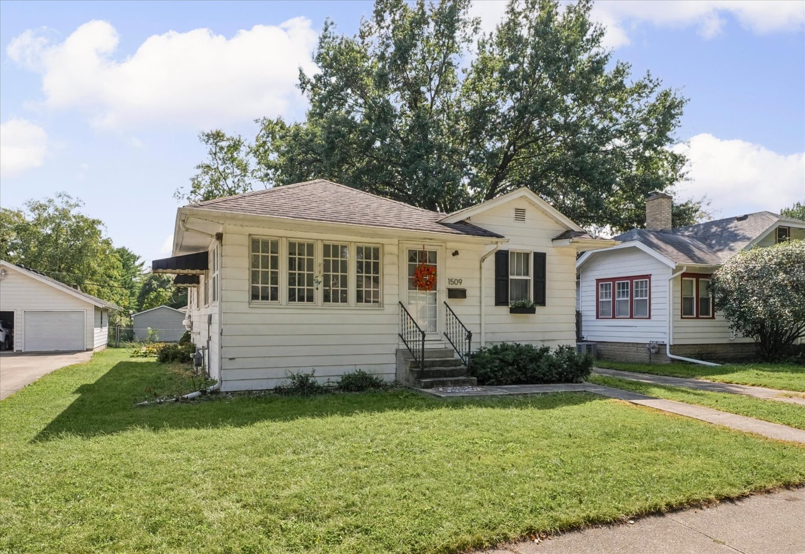 1509 W Clark Street Property Photo 2