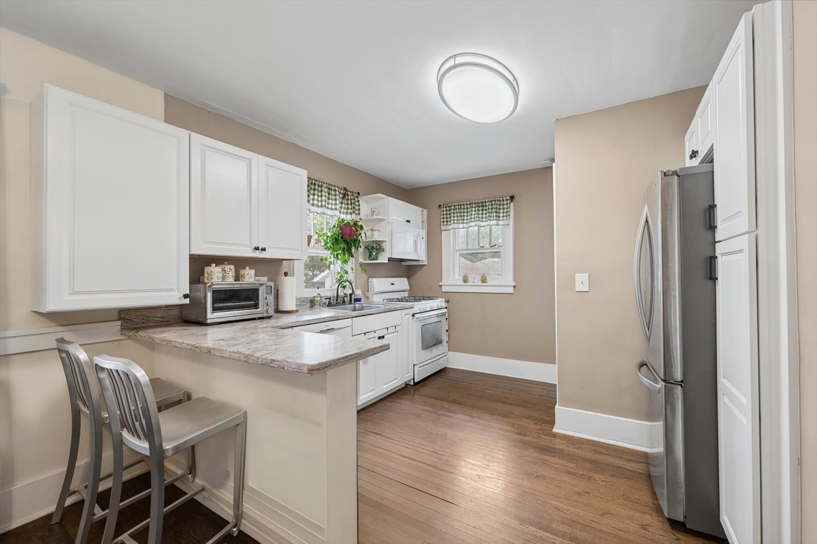 1509 W Clark Street Property Photo 12