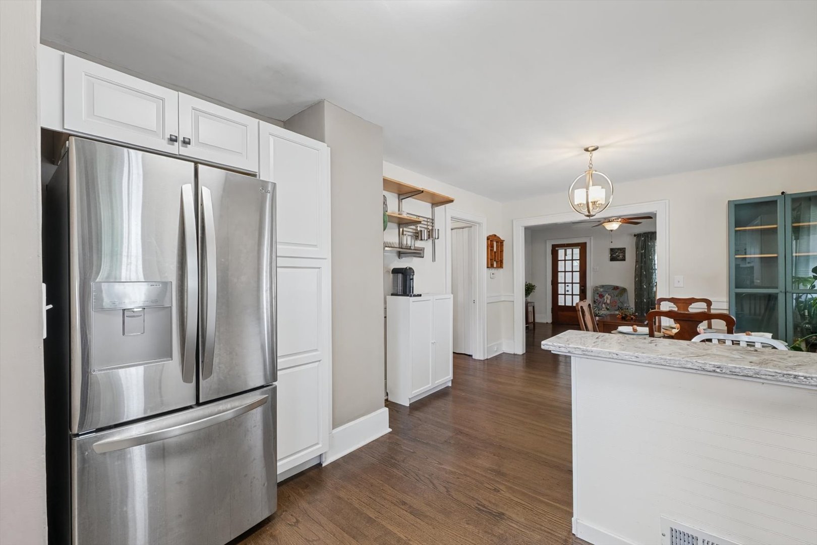 1509 W Clark Street Property Photo 14