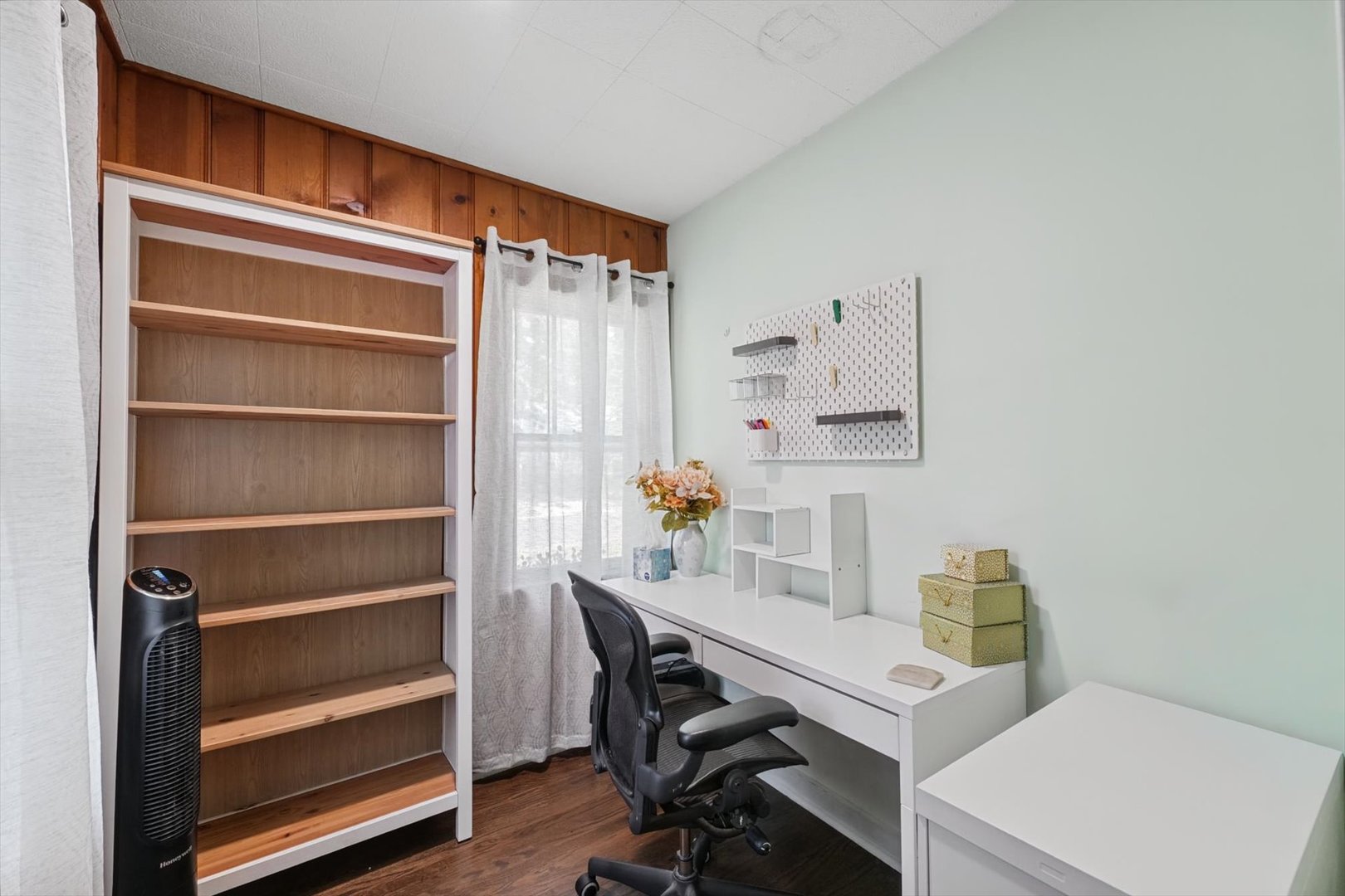 1509 W Clark Street Property Photo 19