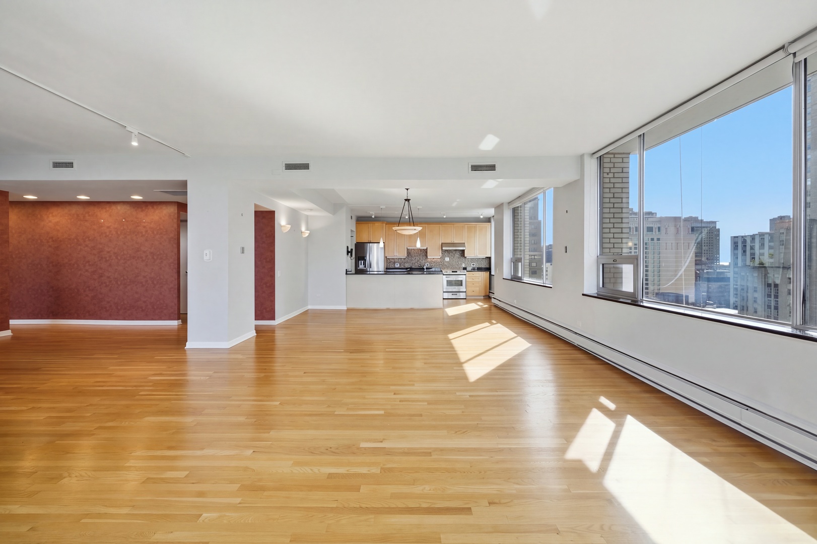 1000 N Lake Shore Plaza 24c Property Photo 4