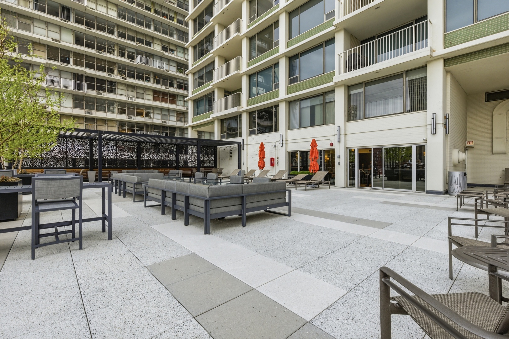 1000 N Lake Shore Plaza 24c Property Photo 26