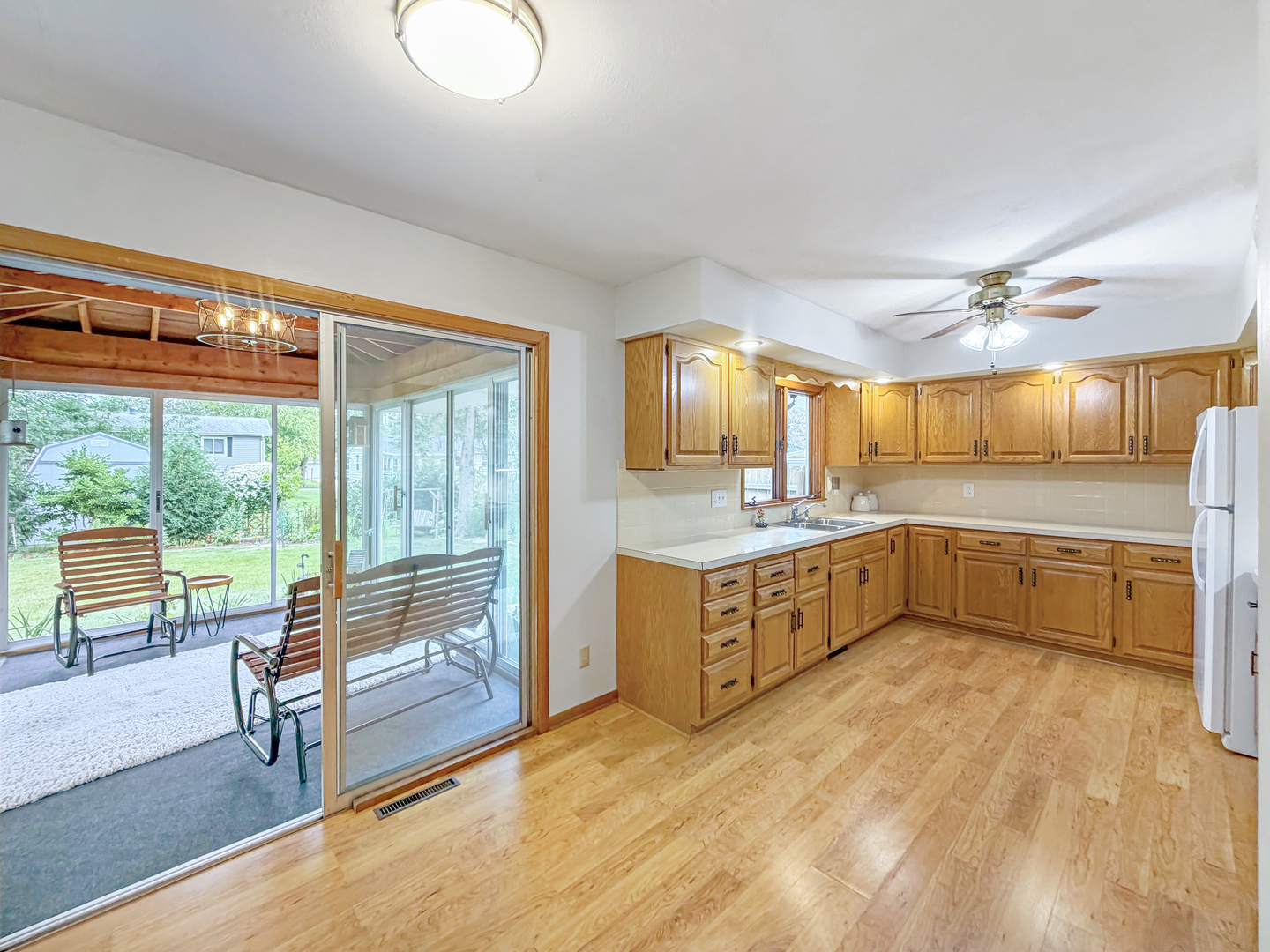1353 Empire Court Property Photo 17