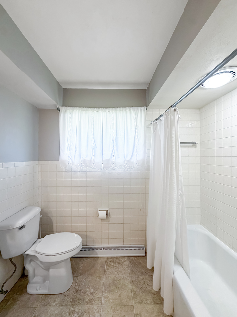 1353 Empire Court Property Photo 25