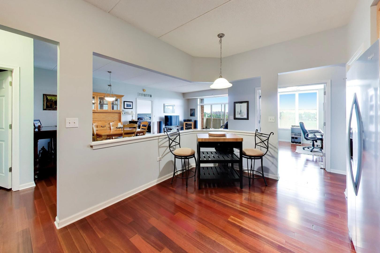 77 N Quentin Road 311 Property Photo 8