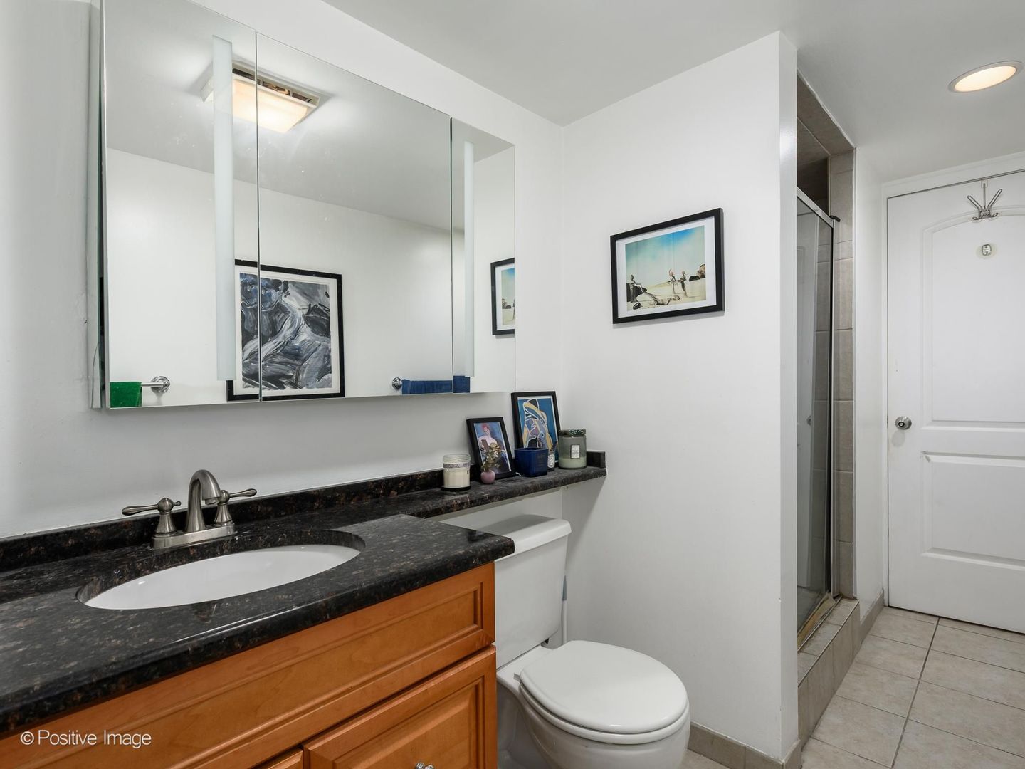 2012 W Saint Paul Avenue 207 Property Photo 12
