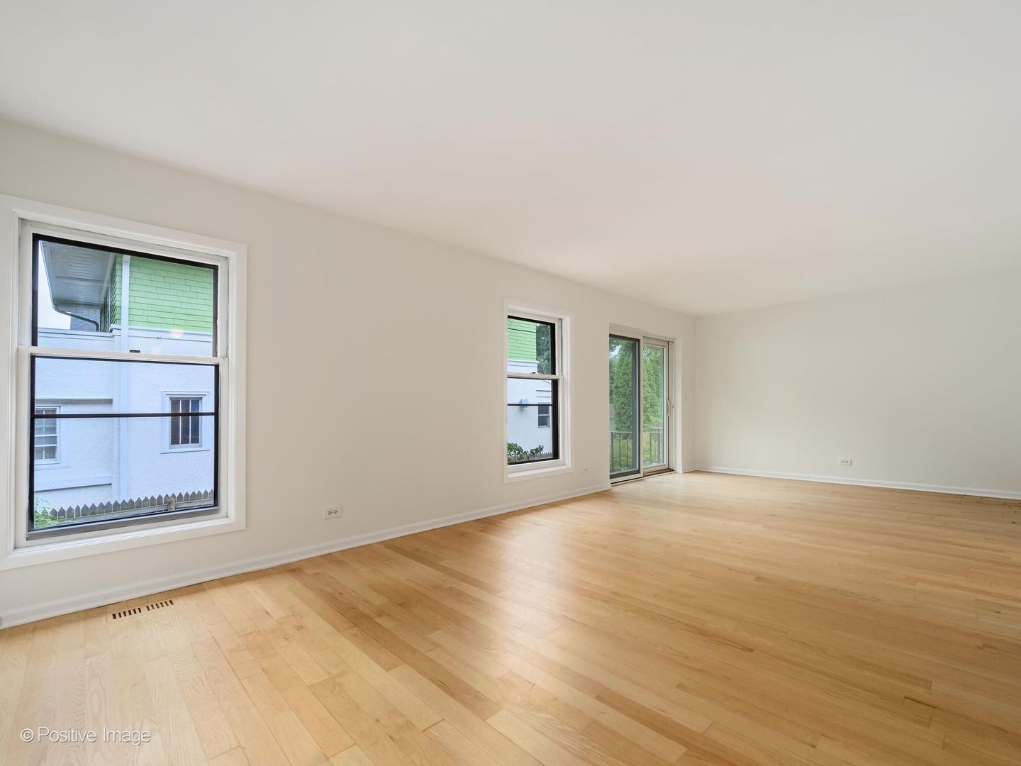 1454 Glencoe Avenue Property Photo 6
