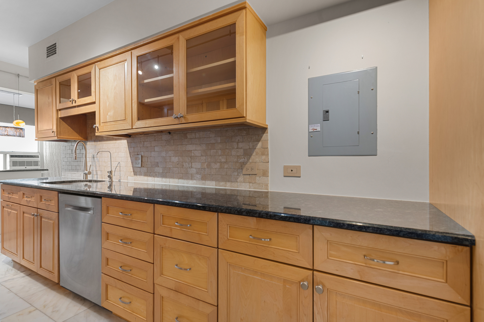 3180 N Lake Shore Drive 17f Property Photo 16