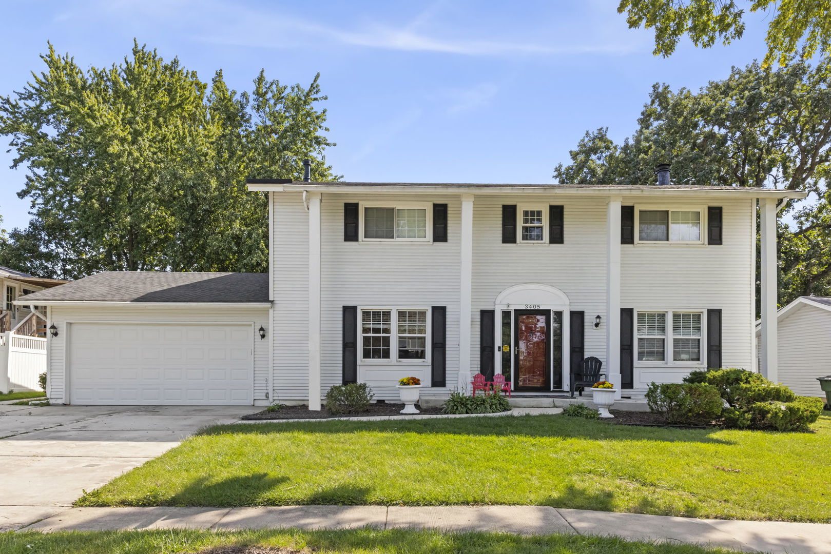 3405 Woodridge Drive Property Photo 1