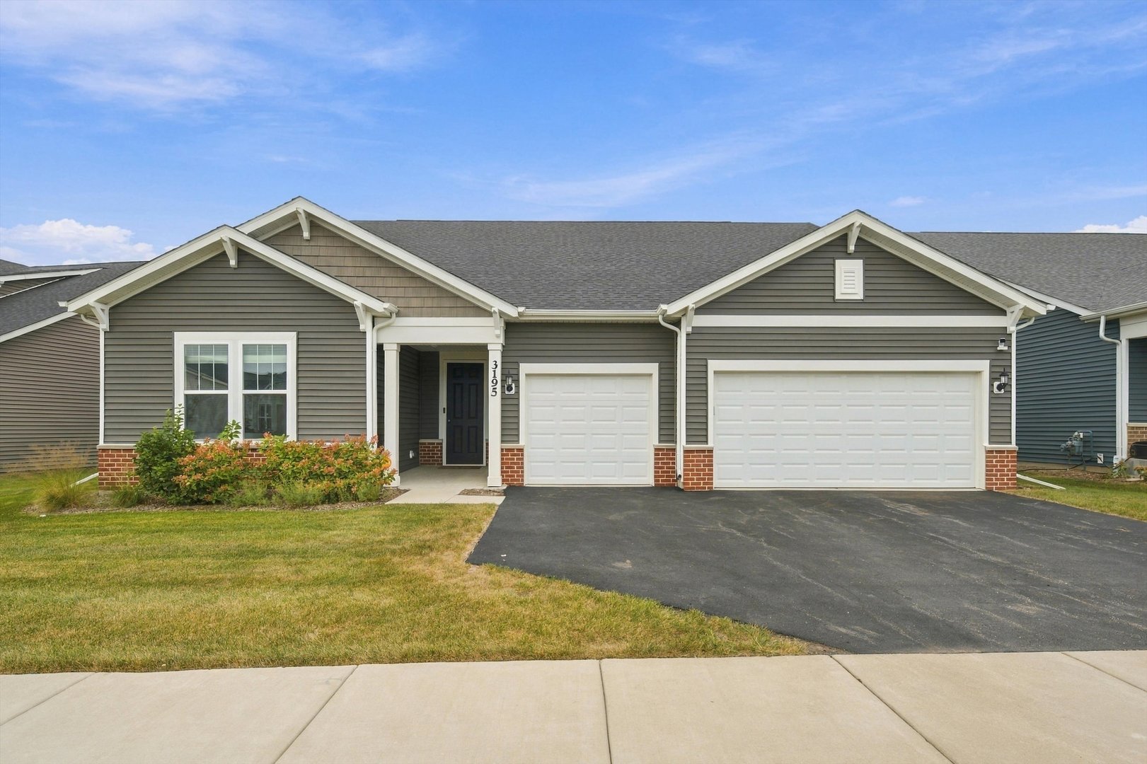 3195 Lincoln Prairie Boulevard Property Image