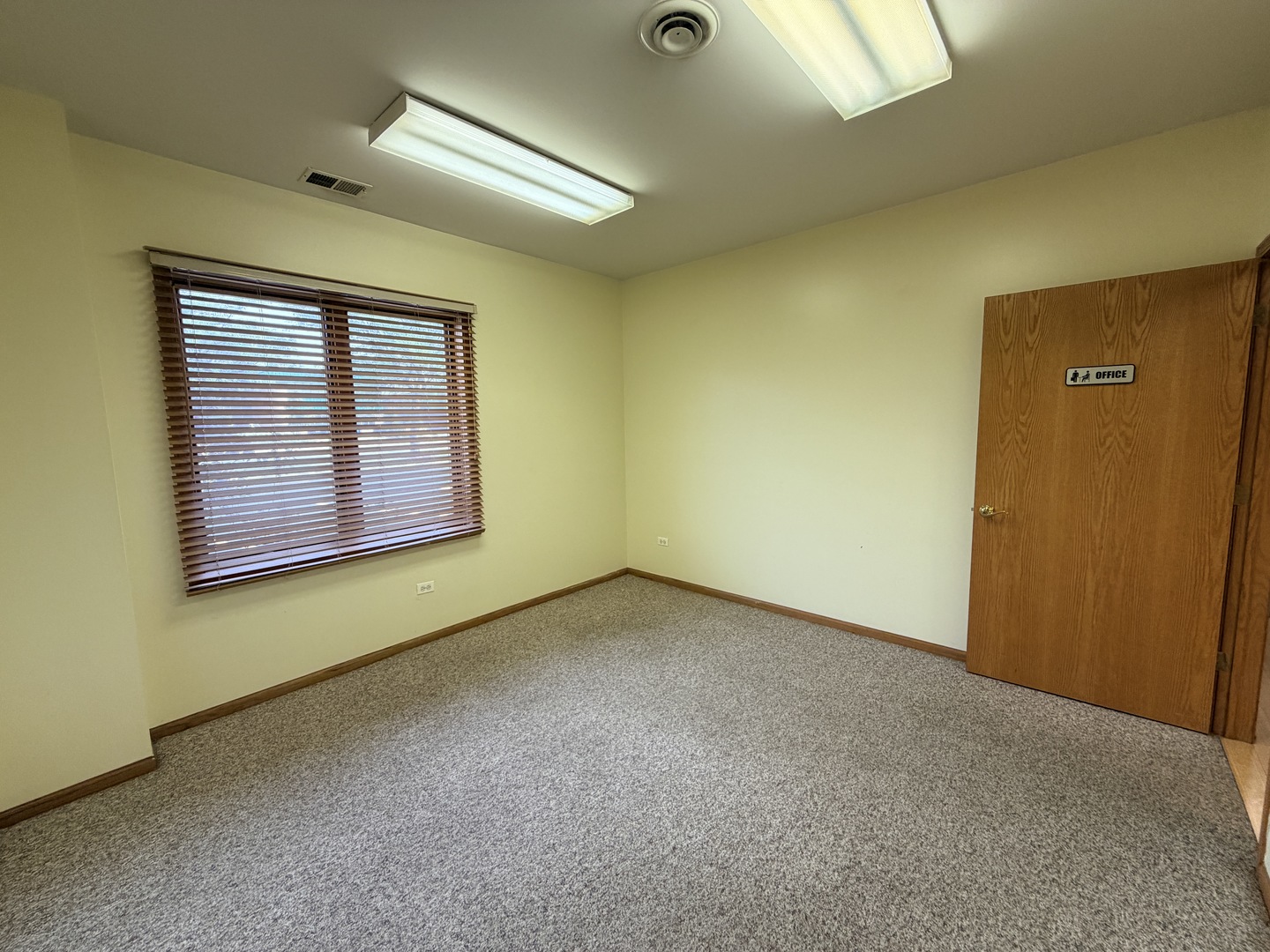 9503 Gulfstream Road A Property Photo 12