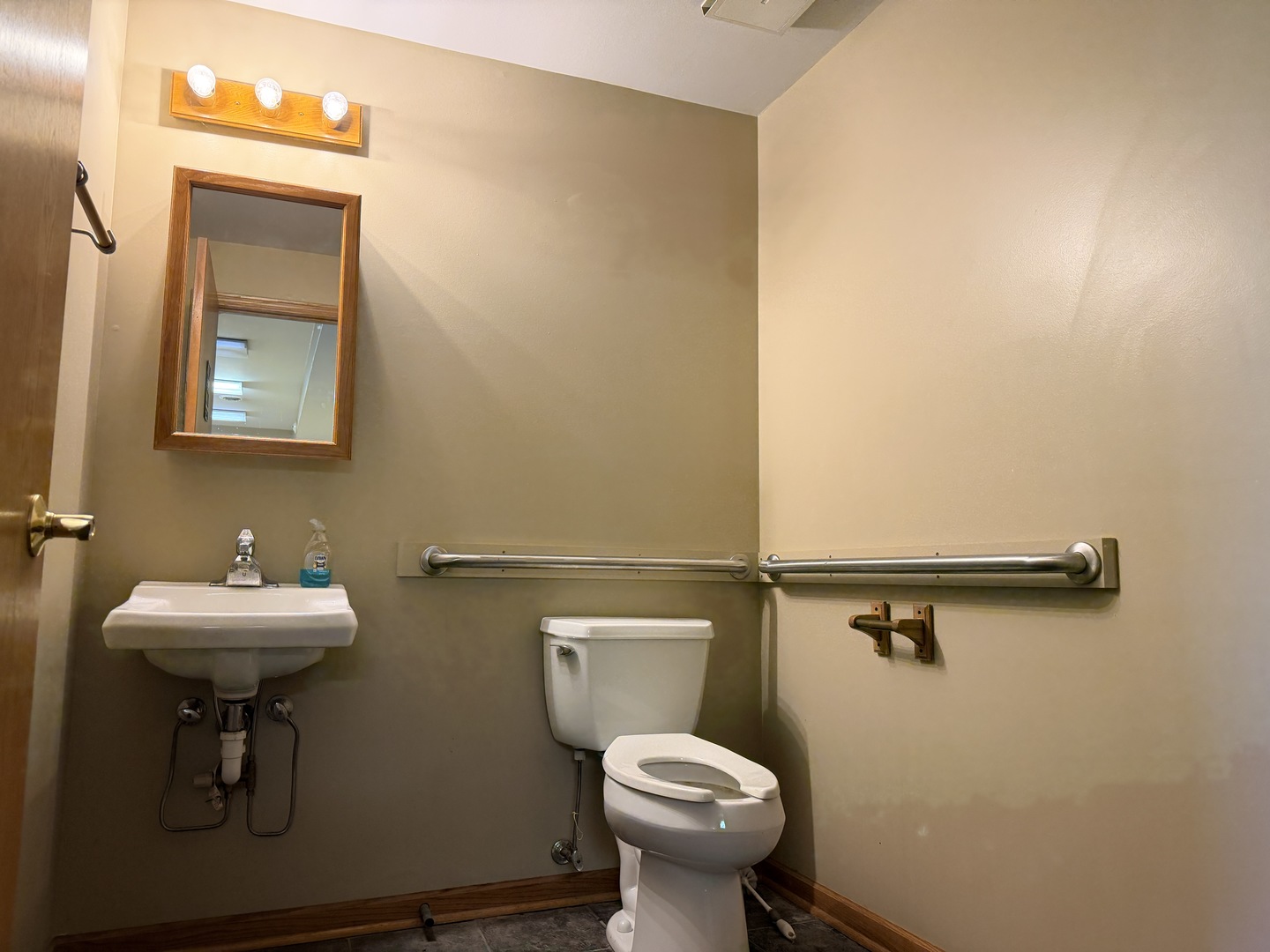 9503 Gulfstream Road A Property Photo 17