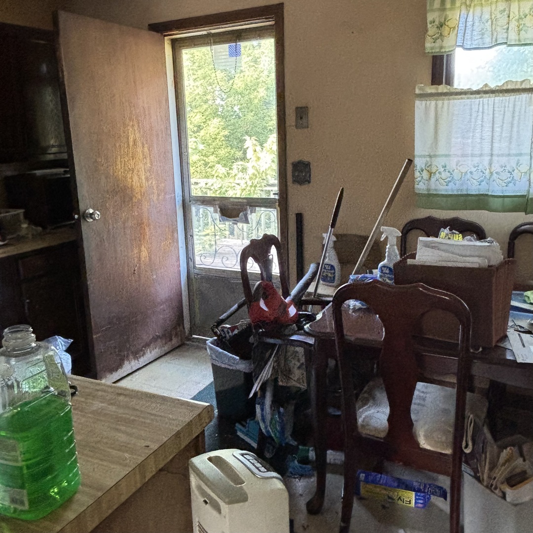 2108 Carmel Boulevard Property Photo 11