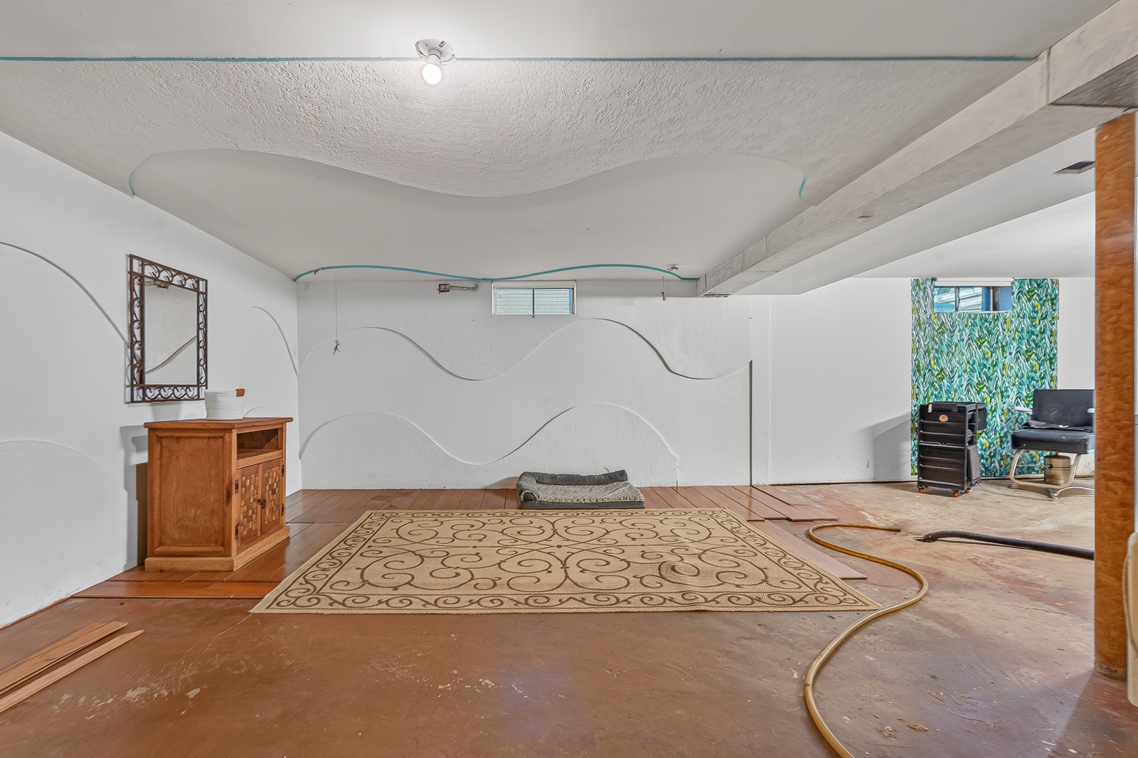 22311 Merrill Avenue Property Photo 28