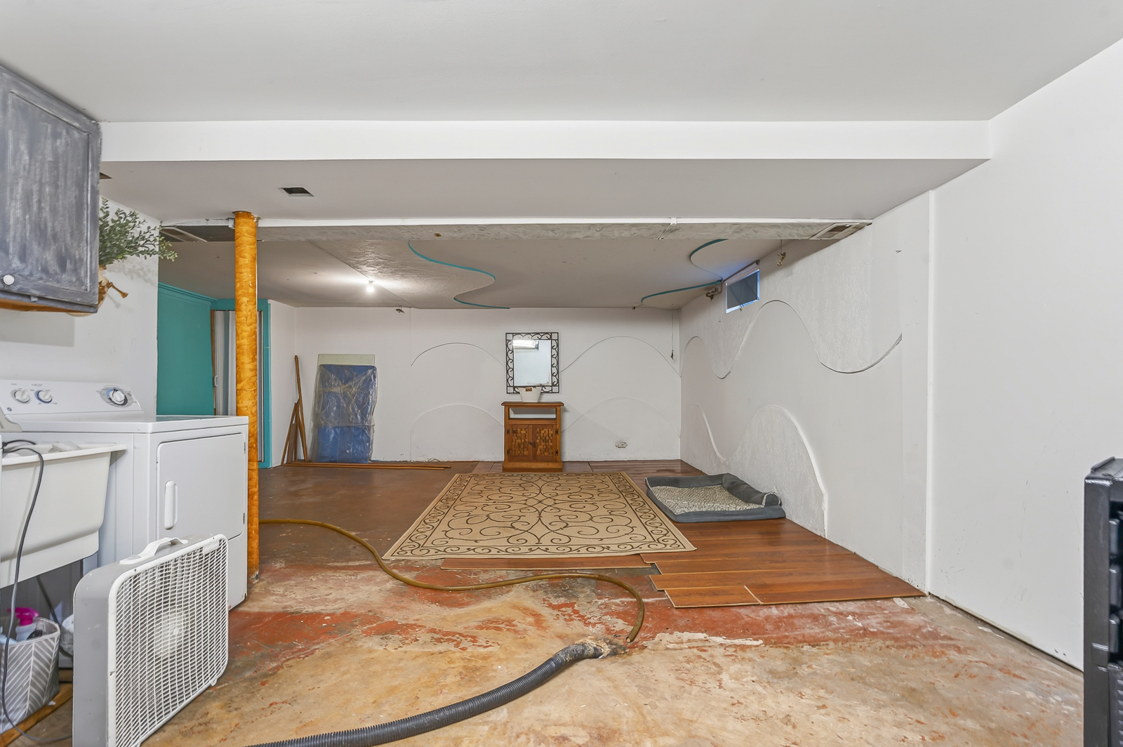 22311 Merrill Avenue Property Photo 33