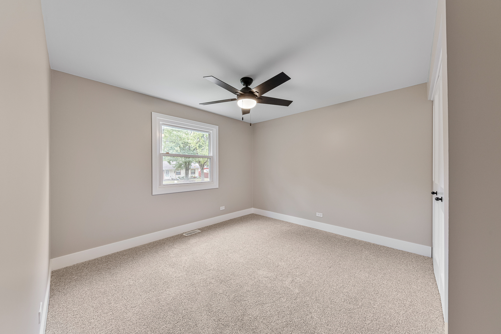 756 Westwind Drive Property Photo 11