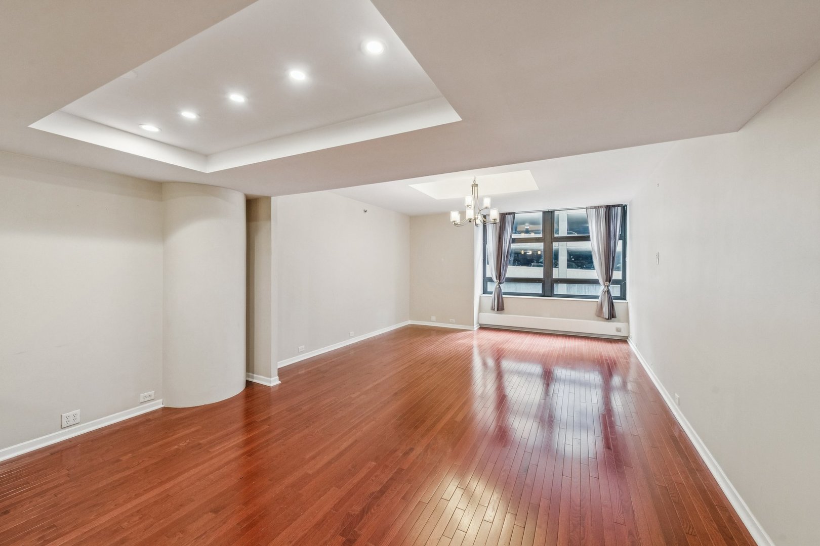680 N Lake Shore Drive 317 Property Photo 5