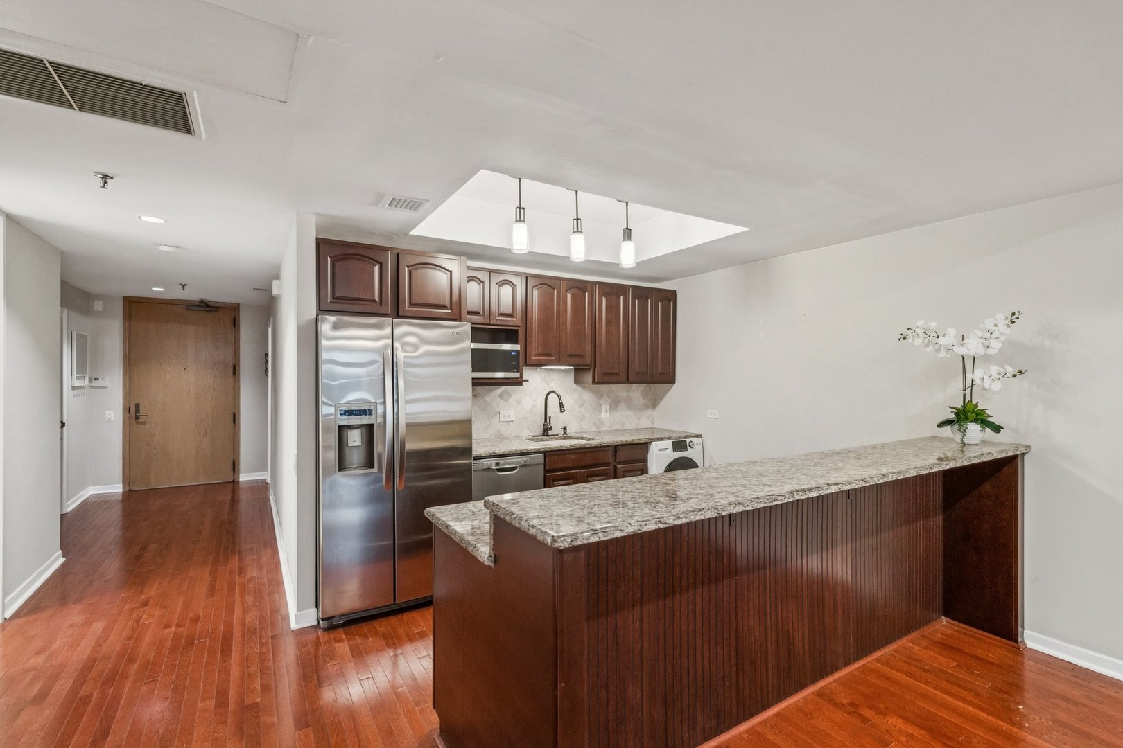 680 N Lake Shore Drive 317 Property Photo 7