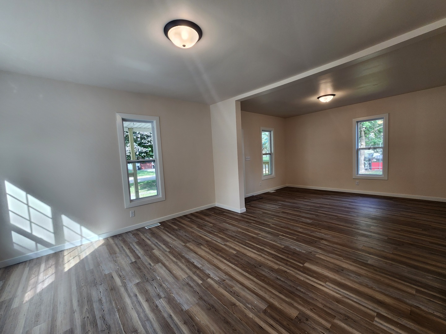 211 N Hickory Street Property Photo 7