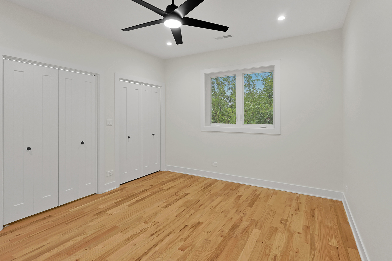 4217 S Indiana Avenue 2 Property Photo 11