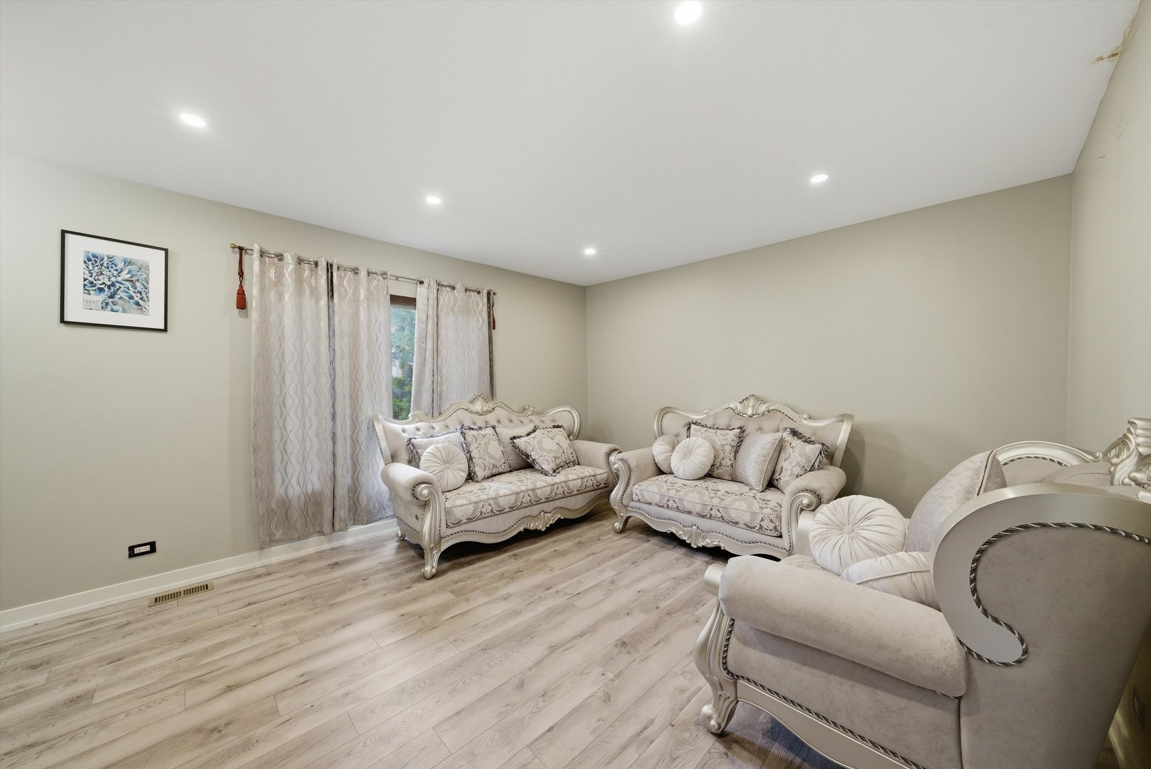 20 Ottawa Court Property Photo 8