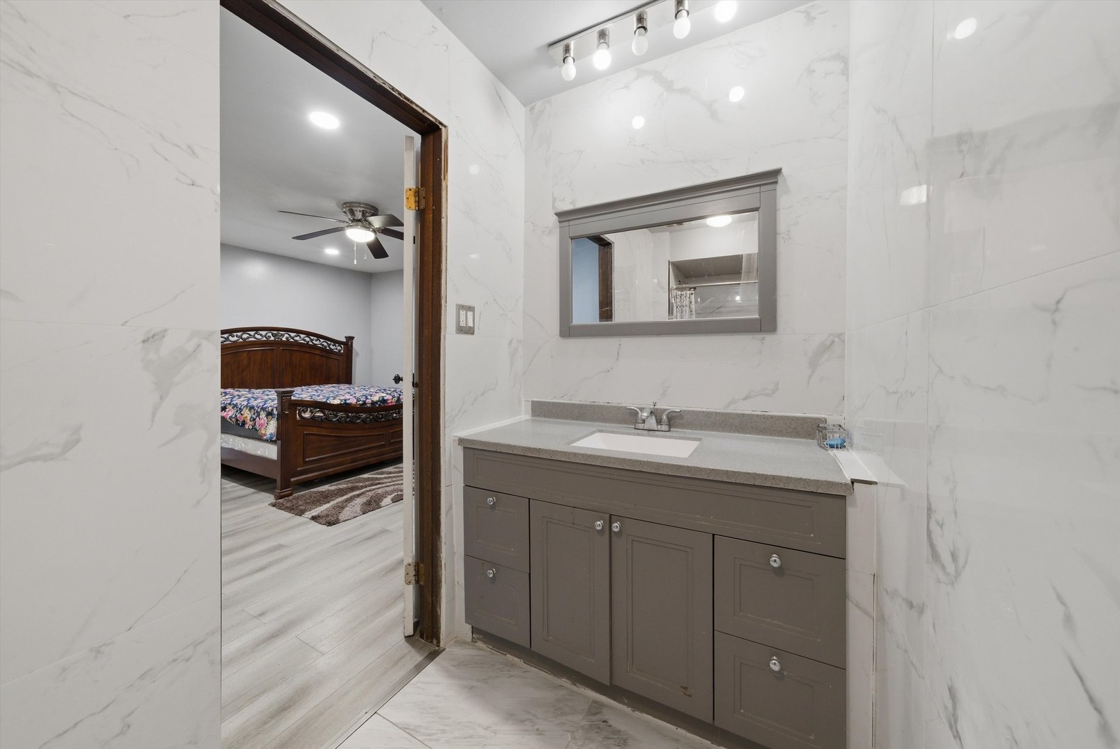 20 Ottawa Court Property Photo 24