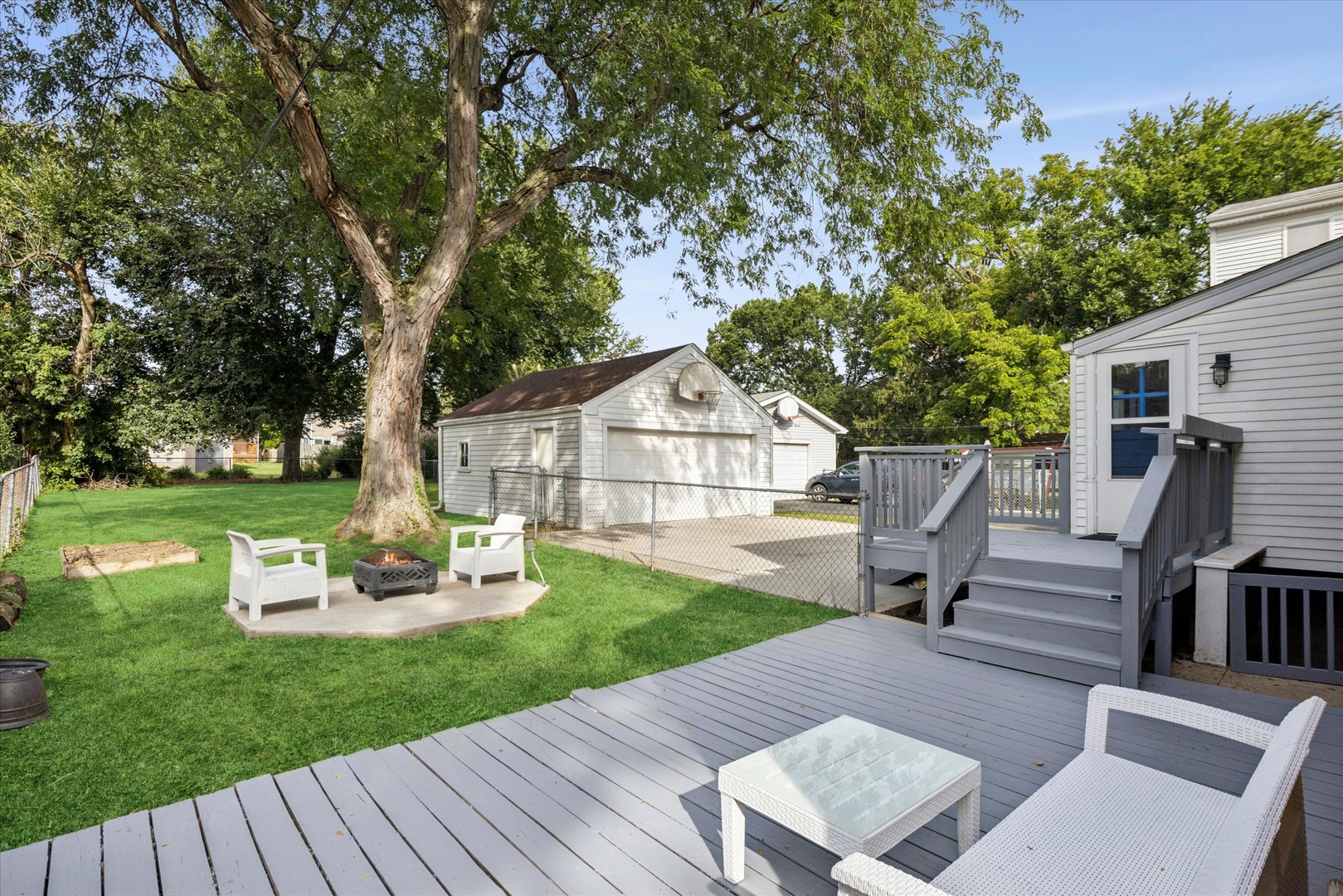 422 S Harvard Avenue Property Photo 4