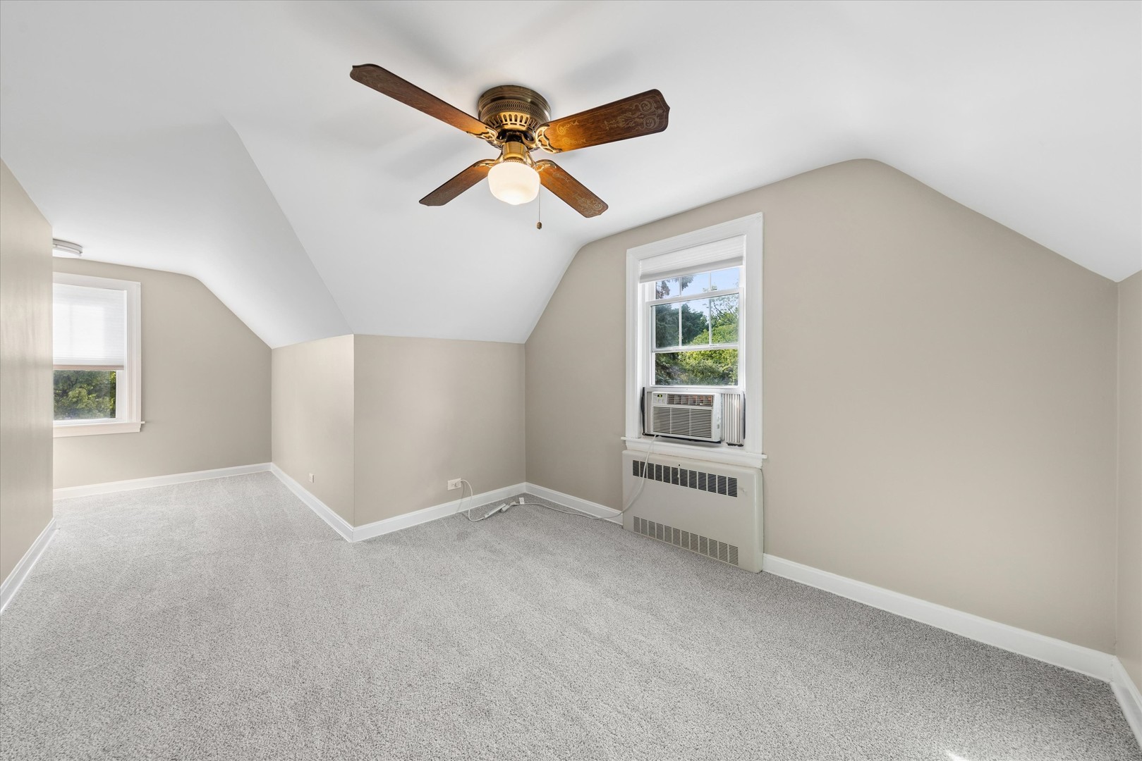 422 S Harvard Avenue Property Photo 18
