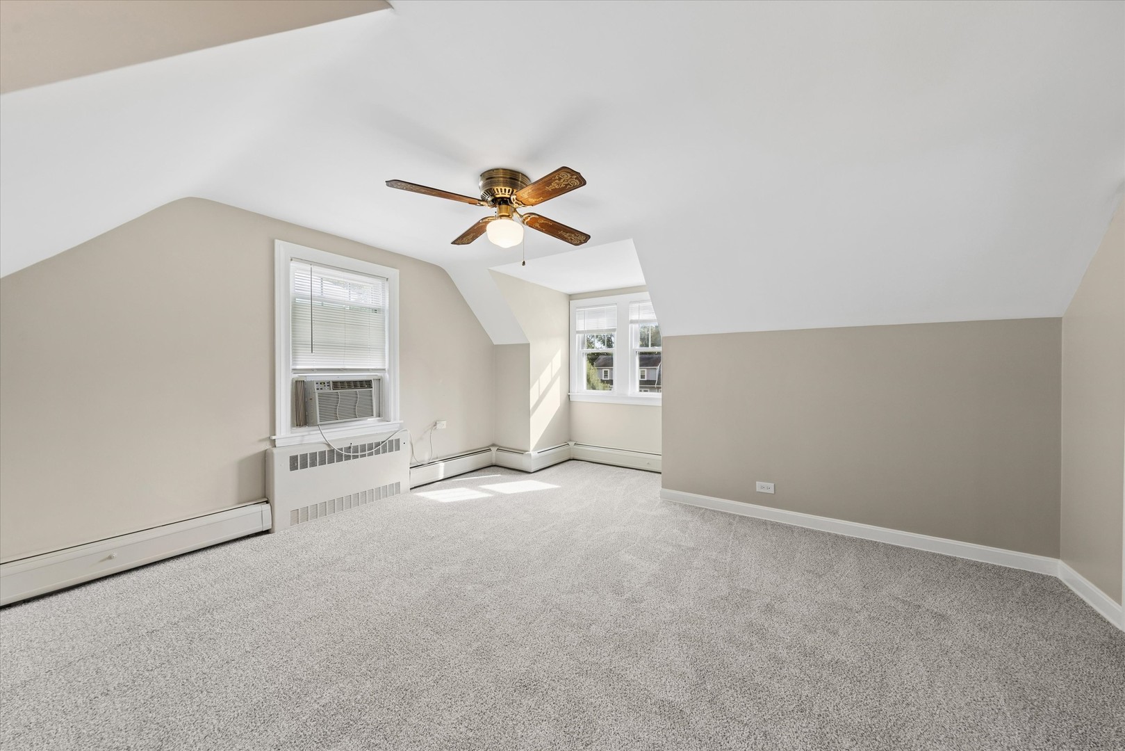 422 S Harvard Avenue Property Photo 21