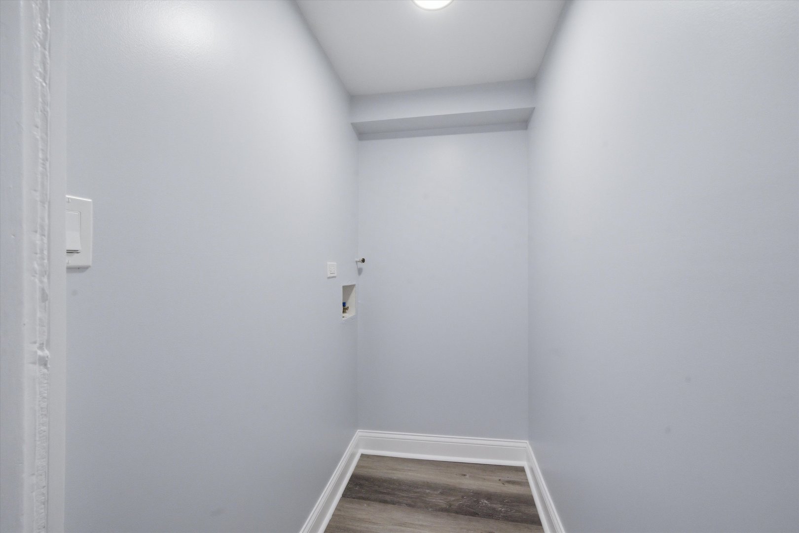 4239 N Albany Avenue Property Photo 8