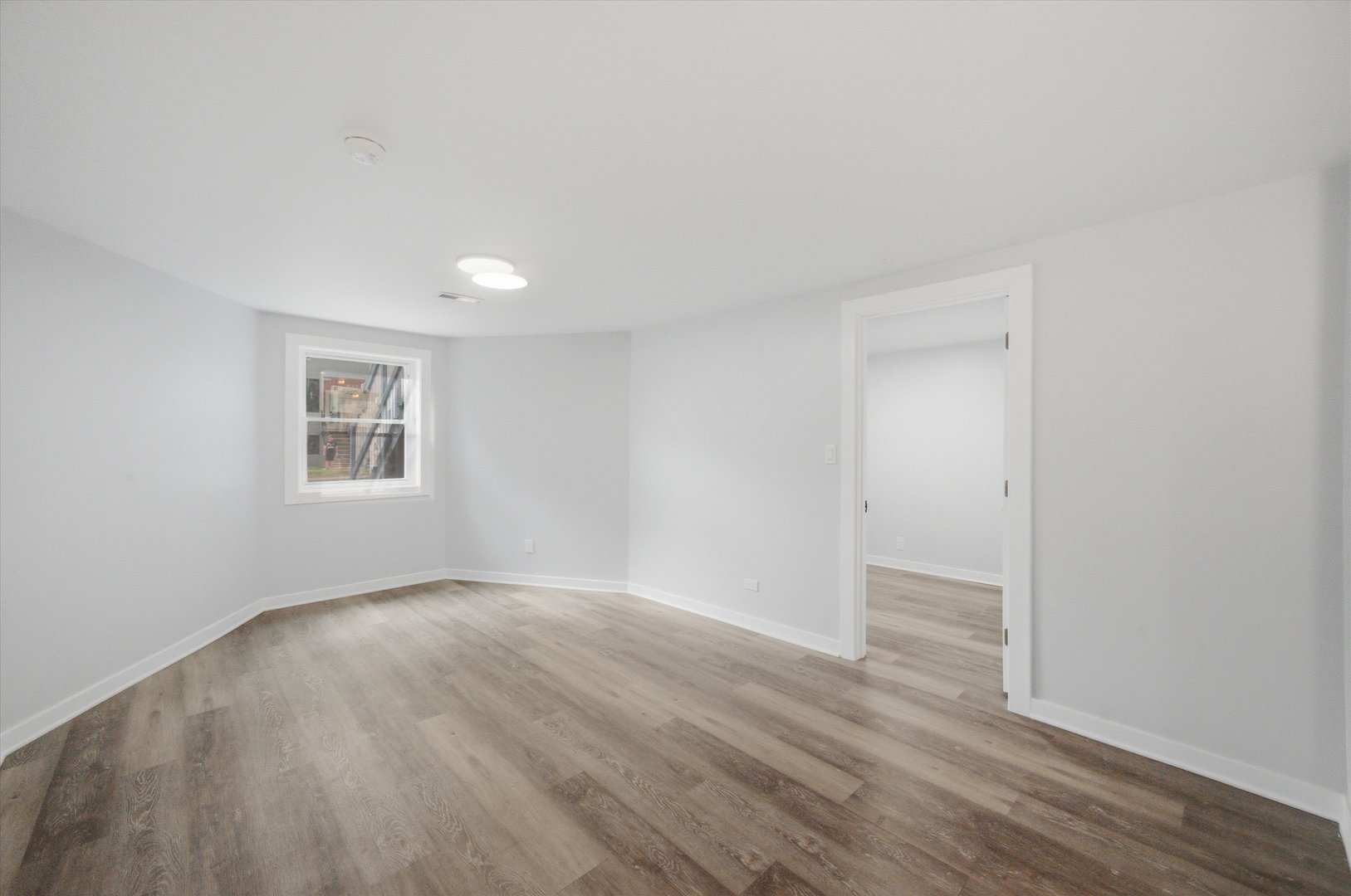 4239 N Albany Avenue Property Photo 19