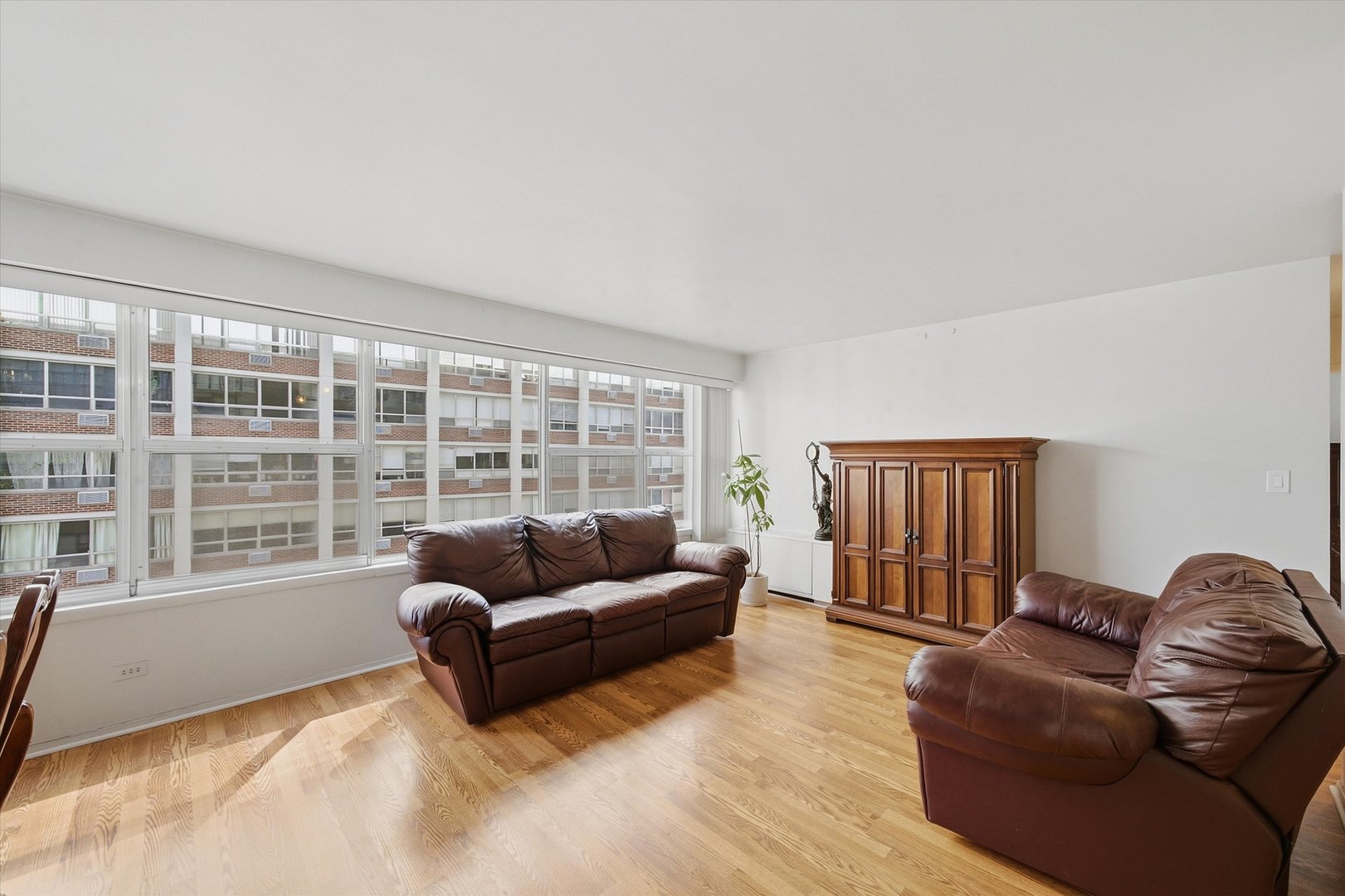 6157 N Sheridan Road 14b Property Photo 7