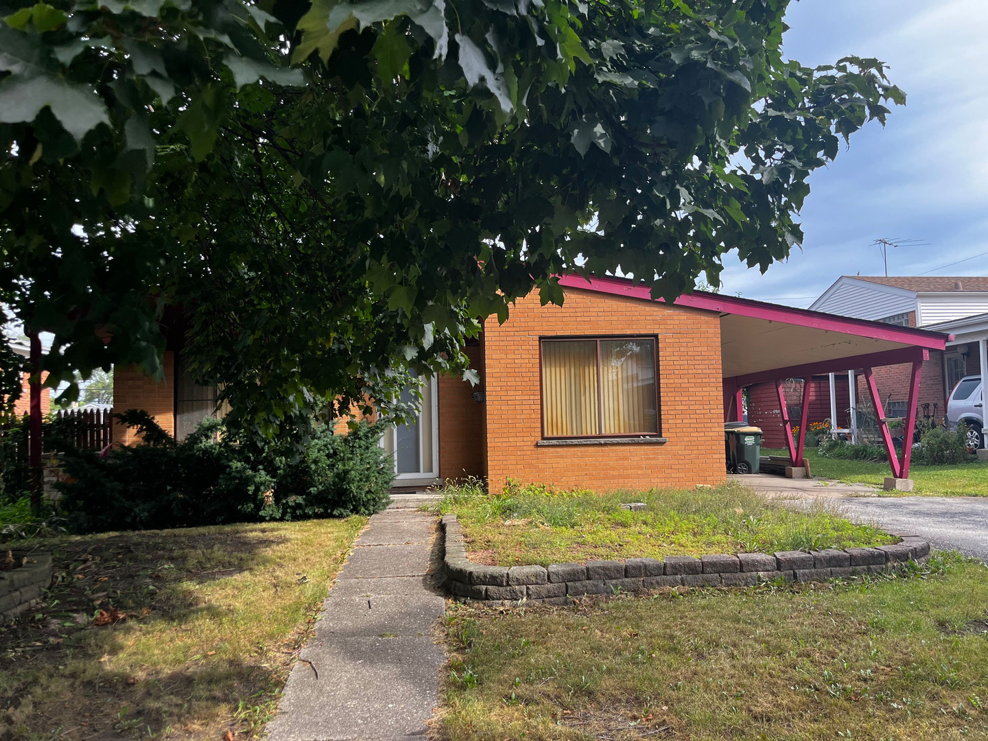 8410 W Bruce Drive Property Photo 1